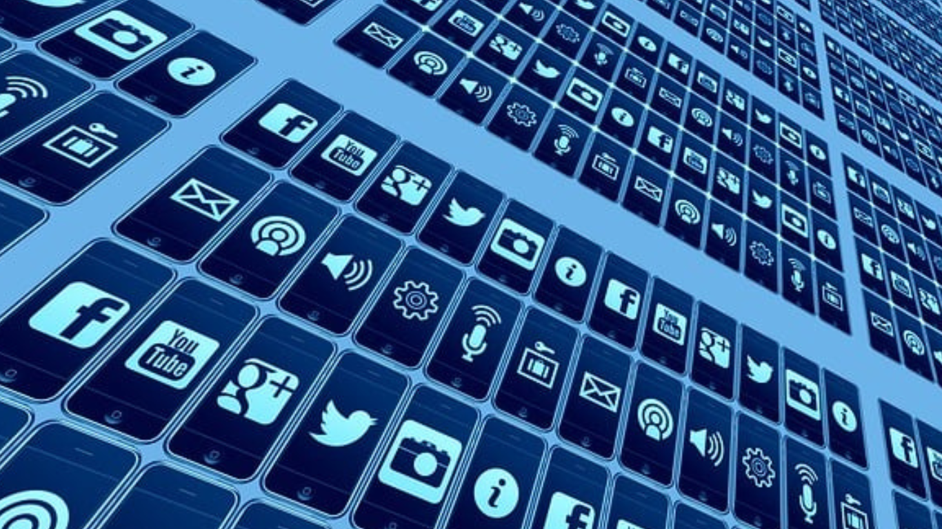 SOCIAL MEDIA AND SETTING BOUNDARIES